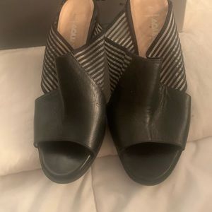 AQUATALIA size 6 1/2 black wedge leather sandal barely worn made in Italy